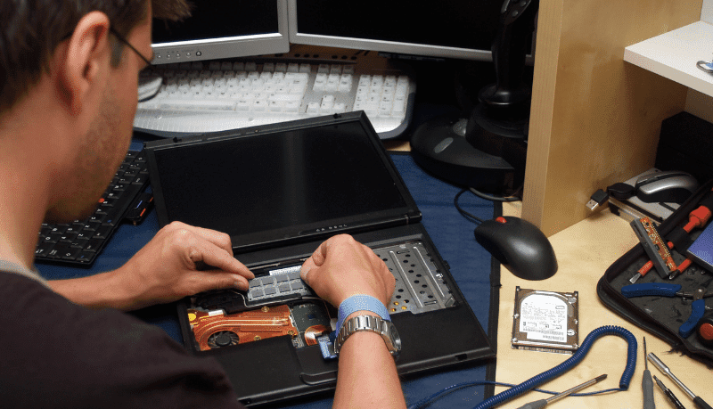 laptop repair service